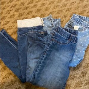 Sz 4T bundle of jeans. Like new